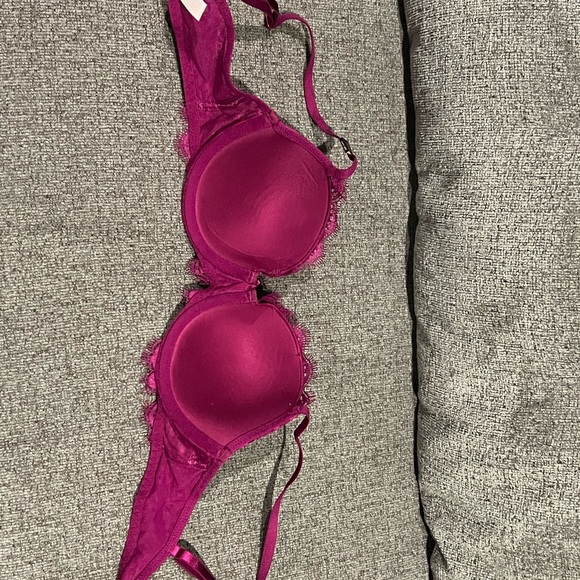 🌟VICTORIA SECRET DREAM ANGELS LACE CUP DEMI BRA WITH MATCHING PANTIES BUNDLE🌟 - Picture 2 of 6